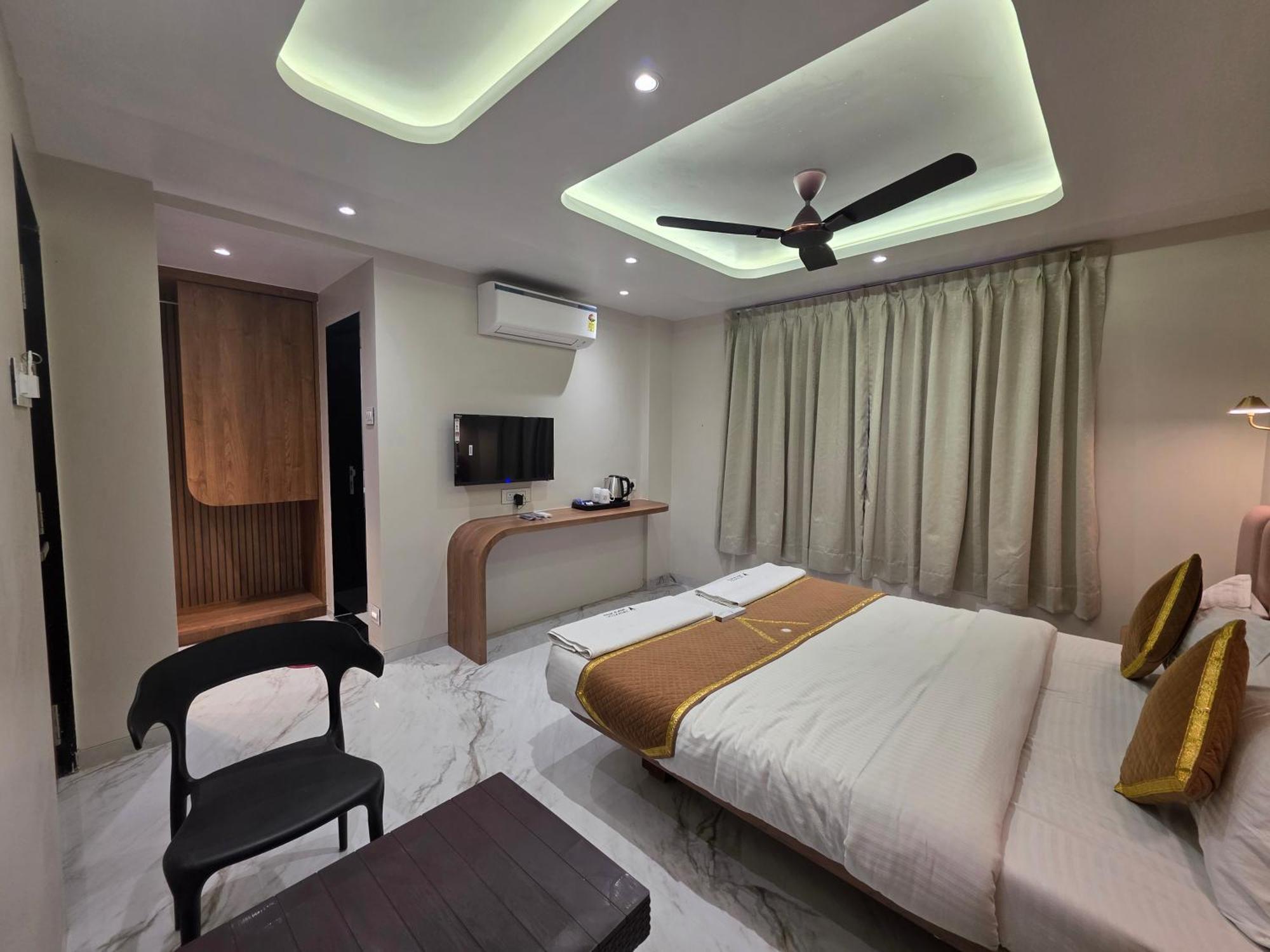 Hotel Vyankatesh & Pure Veg Restaurant Mahābaleshwar Exteriér fotografie